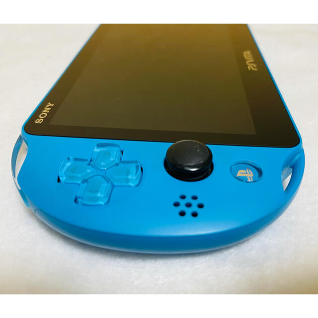 PlayStation Vita(プレイステーションヴィータ)の☆美品☆ PSVita PCH-2000 ZA23 本体 アクアブルー 画面無傷 エンタメ/ホビーのゲームソフト/ゲーム機本体(家庭用ゲーム機本体)の商品写真