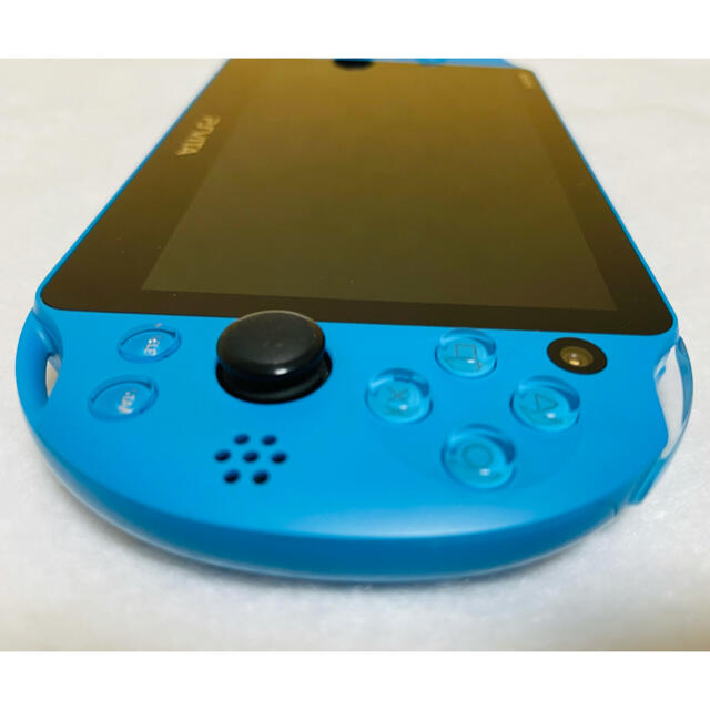 PlayStation Vita(プレイステーションヴィータ)の☆美品☆ PSVita PCH-2000 ZA23 本体 アクアブルー 画面無傷 エンタメ/ホビーのゲームソフト/ゲーム機本体(家庭用ゲーム機本体)の商品写真