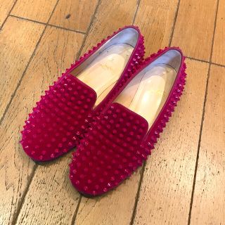 クリスチャンルブタン(Christian Louboutin)のクリスチャンルブタン モカシン シューズ フラット ピンク(ローファー/革靴)