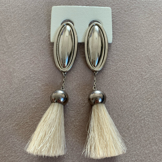 TOGA(トーガ)のTOGA Metal fringe earrings レディースのアクセサリー(イヤリング)の商品写真