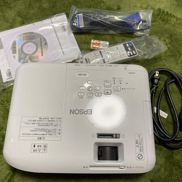 ポート EPSON EB-S05 Multimedia Projectorの通販 by もりょ's shop ...