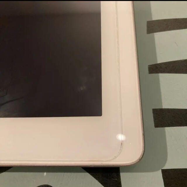 iPad(アイパッド)のアイパッド　第4世代　シルバー スマホ/家電/カメラのPC/タブレット(タブレット)の商品写真