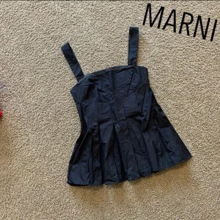 美品 MARNI 黒 トップス(Tシャツ(半袖/袖なし))