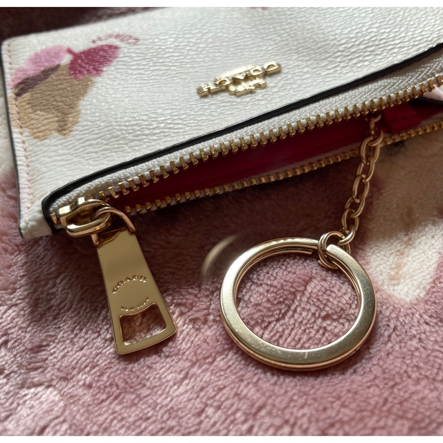 𓊆 正規品 COACH 花柄 パスケース 𓊇