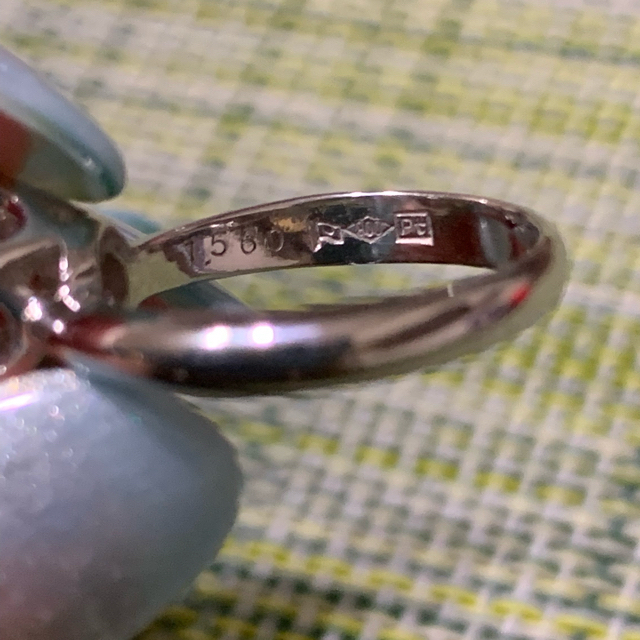 ダイヤモンドリング　1.56カラット レディースのアクセサリー(リング(指輪))の商品写真