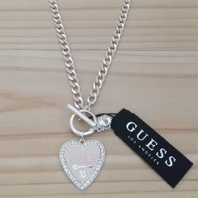 GUESS - GUESS シルバーピンク ネックレスの通販 by Riii3ie｜ゲスならラクマ