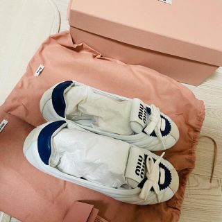 ミュウミュウ(miumiu)の最終値下げ！miumiu♡新作♡新品未使用(バレエシューズ)