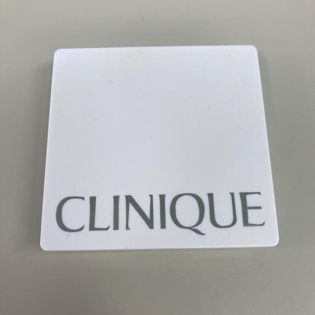CLINIQUE(クリニーク)のCLINIQUE アイシャドウ チーク コスメ/美容のキット/セット(コフレ/メイクアップセット)の商品写真