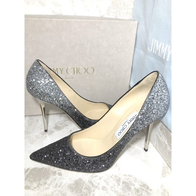 JIMMY CHOO(ジミーチュウ)の【極美品】ジミーチュウ　23.5cm  パンプス　ブラック　グリッター レディースの靴/シューズ(ハイヒール/パンプス)の商品写真