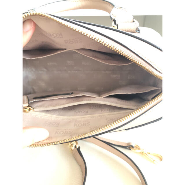 Michael Kors(マイケルコース)のカバン レディースのバッグ(ショルダーバッグ)の商品写真
