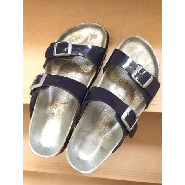 BIRKENSTOCK(ビルケンシュトック)のビルケン パピリオ インソール シルバー レア 36、23cm レディースの靴/シューズ(サンダル)の商品写真