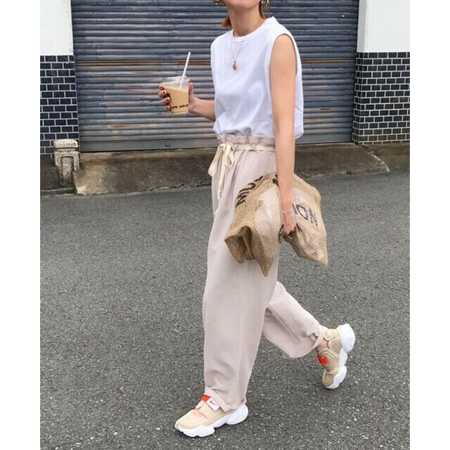 NIKE - 8/31までの出品【完売カラー】NIKE ナイキ アクアリフト NIKE - 8/31までの出品【完売カラー】NIKE ナイキ アクアリフト