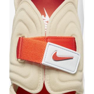 激レア 新品タグ付 NIKE アクアリフト ベージュ 25.5 ナイキ　ラタン