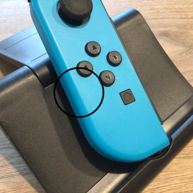 Nintendo Switch(ニンテンドースイッチ)のスティック新品に交換済　switch ジョイコン　Joy-Con 左右2個セット エンタメ/ホビーのゲームソフト/ゲーム機本体(その他)の商品写真