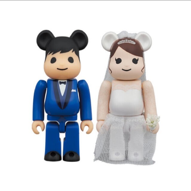 MEDICOM TOY(メディコムトイ)のベアブリック 結婚 4 PLUS 100% エンタメ/ホビーのおもちゃ/ぬいぐるみ(キャラクターグッズ)の商品写真