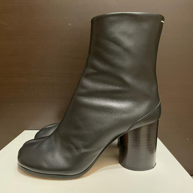 Maison Martin Margiela(マルタンマルジェラ)のMaison Margiela Tabi boots 36.5 レディースの靴/シューズ(ブーツ)の商品写真