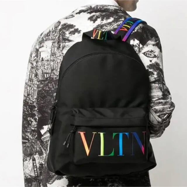 VALENTINO - 新品未使用！送料込み☆VALENTINO☆VLTN レインボーロゴ ...