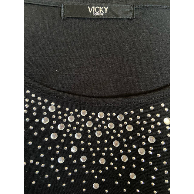 VICKY(ビッキー)の新品☆ビッキー 黒色 ビーズ 5分袖 ロングT レディースのトップス(Tシャツ(半袖/袖なし))の商品写真