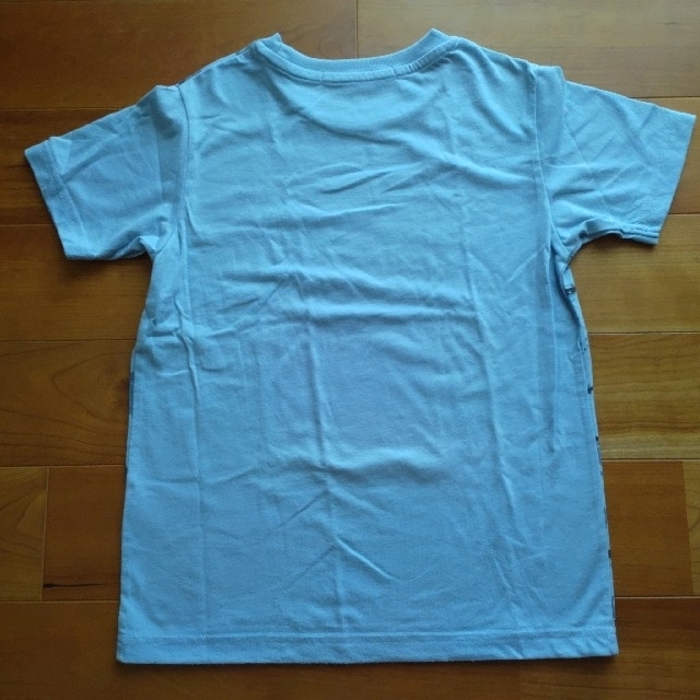 UNIQLO(ユニクロ)のUNIQLO　FiNDiNG NEMO半袖Tシャツ　130 キッズ/ベビー/マタニティのキッズ服男の子用(90cm~)(Tシャツ/カットソー)の商品写真