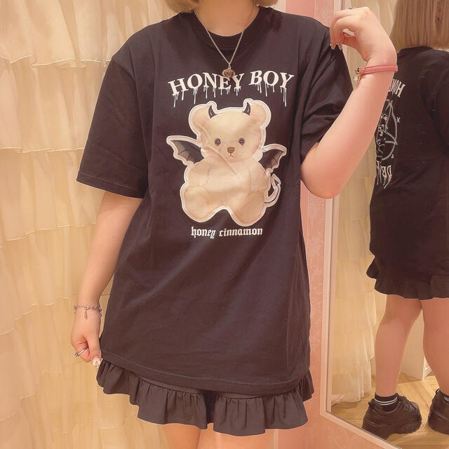 Honey Cinnamon - HONEY CINNAMON デビルシナモン Tシャツ Honey Cinnamon - HONEY CINNAMON デビルシナモン Tシャツ