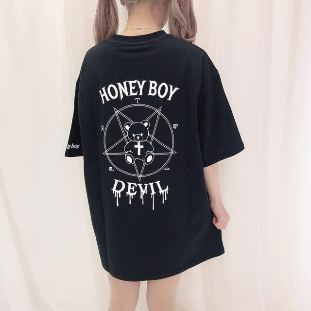 Honey Cinnamon(ハニーシナモン)のHONEY CINNAMON デビルシナモン　Tシャツ ブラック　悪魔　 レディースのトップス(Tシャツ(半袖/袖なし))の商品写真