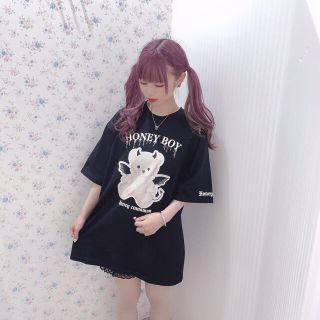 ハニーシナモン(Honey Cinnamon)のHONEY CINNAMON デビルシナモン　Tシャツ ブラック　悪魔　(Tシャツ(半袖/袖なし))