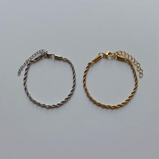 トーガ(TOGA)のTwist silver chain bracelet No.662(ブレスレット/バングル)