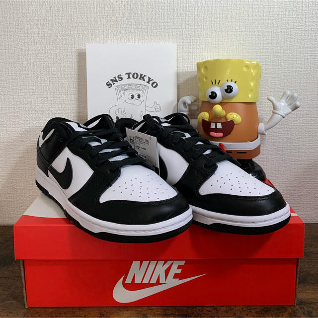 送料無料【NIKE DUNK LOW "Panda"】靴/シューズ