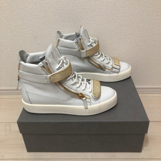 GIUZEPPE ZANOTTI(ジュゼッペザノッティ)のジュゼッペザノッティ  ハイカット ゴールド  ストーン  スニーカー  美品 メンズの靴/シューズ(スニーカー)の商品写真