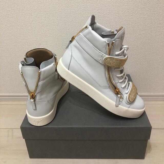 GIUZEPPE ZANOTTI(ジュゼッペザノッティ)のジュゼッペザノッティ  ハイカット ゴールド  ストーン  スニーカー  美品 メンズの靴/シューズ(スニーカー)の商品写真