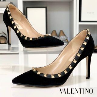 ヴァレンティノ(VALENTINO)の2835 ヴァレンティノ スエード ロックスタッズ パンプス 黒(ハイヒール/パンプス)