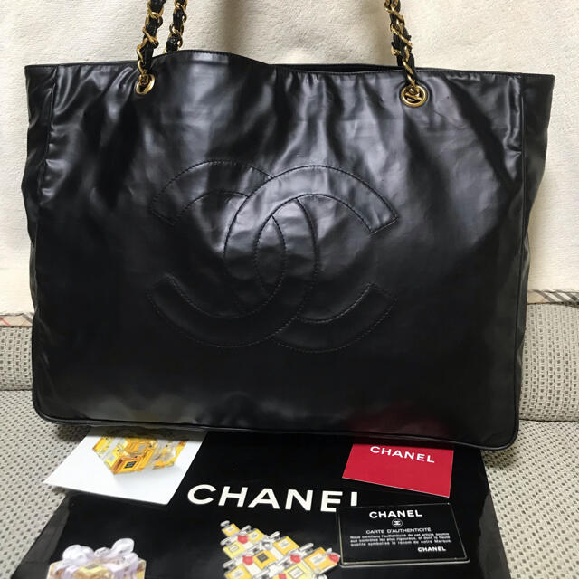 CHANEL - CHANEL シャネル チェーンショルダーバッグ デカココ
