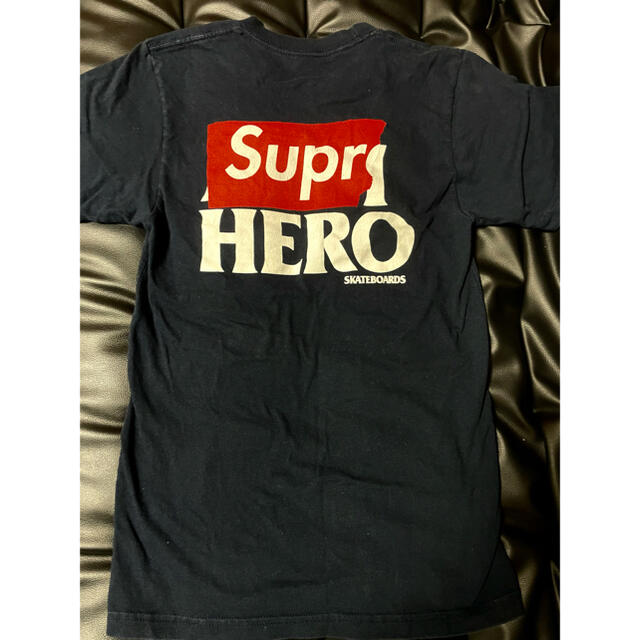 Supreme(シュプリーム)のシュプリーム　Tシャツ　Sサイズ レディースのトップス(Tシャツ(半袖/袖なし))の商品写真