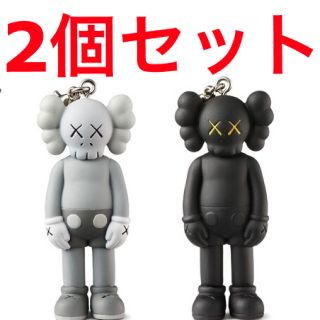 メディコムトイ(MEDICOM TOY)の2個セット KAWS COMPANION KEYHOLDER キーホルダー(キーホルダー)