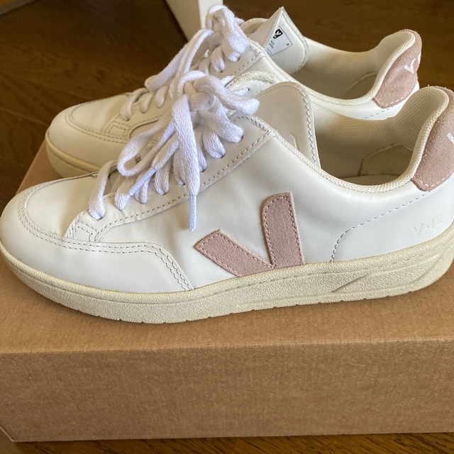 BEAUTY&YOUTH UNITED ARROWS(ビューティアンドユースユナイテッドアローズ)のVEJA（ヴェジャ） スニーカー レディースの靴/シューズ(スニーカー)の商品写真