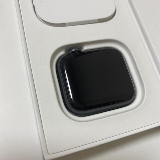 Apple Watch(アップルウォッチ)のApple Watch SE アルミニウム 40MM Space Gray メンズの時計(腕時計(デジタル))の商品写真