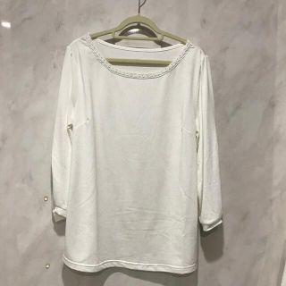 シマムラ(しまむら)のTシャツ　ホワイト　白　L  キラキラ装飾付き　しまむら　七分袖(Tシャツ/カットソー(七分/長袖))