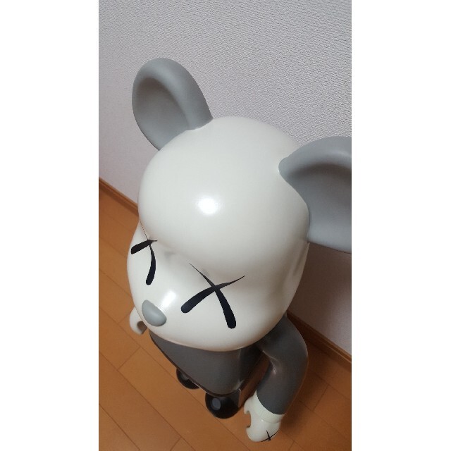 MEDICOM TOY(メディコムトイ)のBE@RBRICK KAWS 1000% ﾍﾞｱﾌﾞﾘｯｸ メディコムトイ エンタメ/ホビーのフィギュア(その他)の商品写真