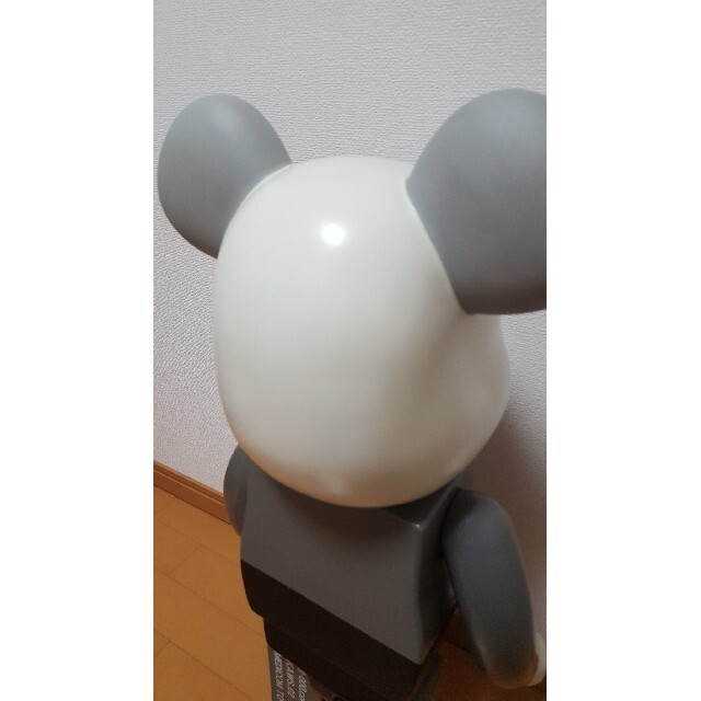 MEDICOM TOY(メディコムトイ)のBE@RBRICK KAWS 1000% ﾍﾞｱﾌﾞﾘｯｸ メディコムトイ エンタメ/ホビーのフィギュア(その他)の商品写真