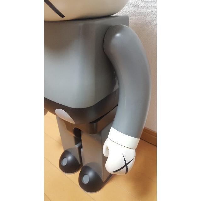 MEDICOM TOY(メディコムトイ)のBE@RBRICK KAWS 1000% ﾍﾞｱﾌﾞﾘｯｸ メディコムトイ エンタメ/ホビーのフィギュア(その他)の商品写真