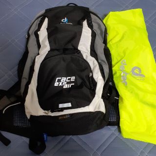 ドイター(Deuter)の使用回数１回 deuter race exp air black 12+3L(バッグ)