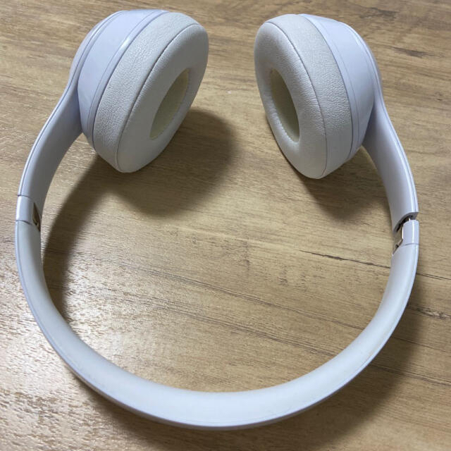 Beats ワイヤレス スマホ/家電/カメラのオーディオ機器(ヘッドフォン/イヤフォン)の商品写真