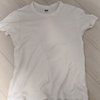 ユニクロ(UNIQLO)のＵＴ 白　Tシャツ　ユニクロＵ(Tシャツ(半袖/袖なし))