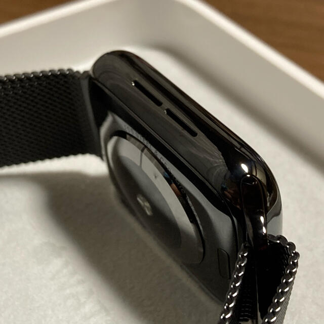 Apple Watch(アップルウォッチ)のApple Watch Series 4 セルラー 44mm ブラックステンレス スマホ/家電/カメラのスマートフォン/携帯電話(その他)の商品写真