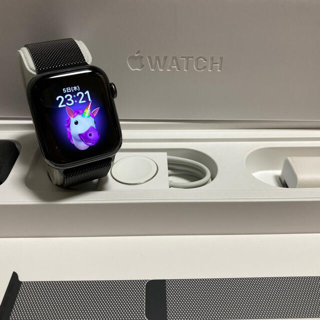 Apple Watch(アップルウォッチ)のApple Watch Series 4 セルラー 44mm ブラックステンレス スマホ/家電/カメラのスマートフォン/携帯電話(その他)の商品写真