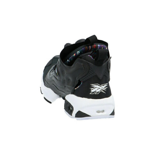 Reebok(リーボック)の※専用※新品未使用　Reebok ポンプフューリー　ブラック　FY6779 メンズの靴/シューズ(スニーカー)の商品写真