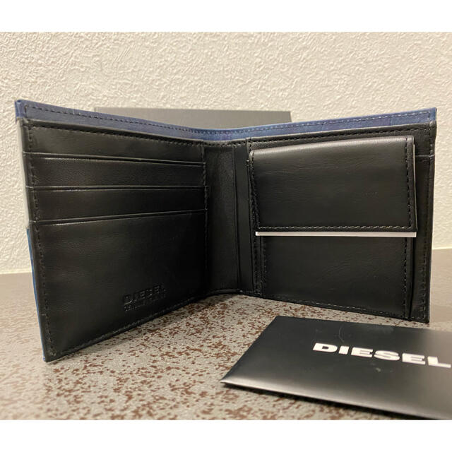 DIESEL(ディーゼル)の☆セール中☆プレゼントにもオススメ☆【新品、未使用】ディーゼル 折り財布 メンズのファッション小物(折り財布)の商品写真