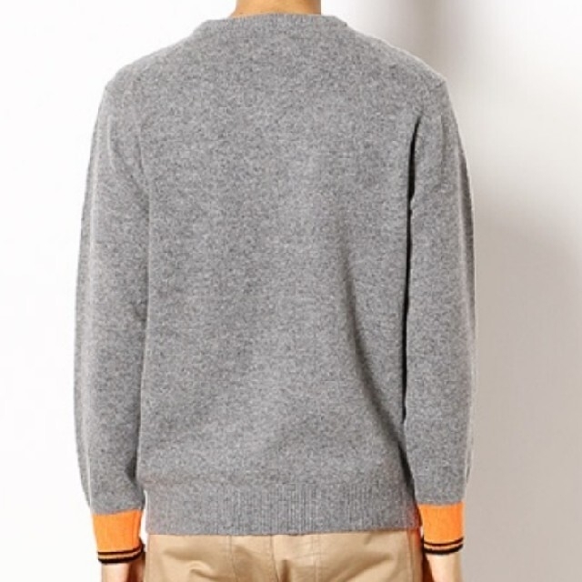 FRED PERRY(フレッドペリー)のFredPerry V NECK SWEATER Lサイズ メンズのトップス(ニット/セーター)の商品写真