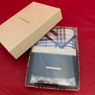 バーバリー(BURBERRY)のBurberry☆ポーチ&ハンカチセット☆未使用(ポーチ)