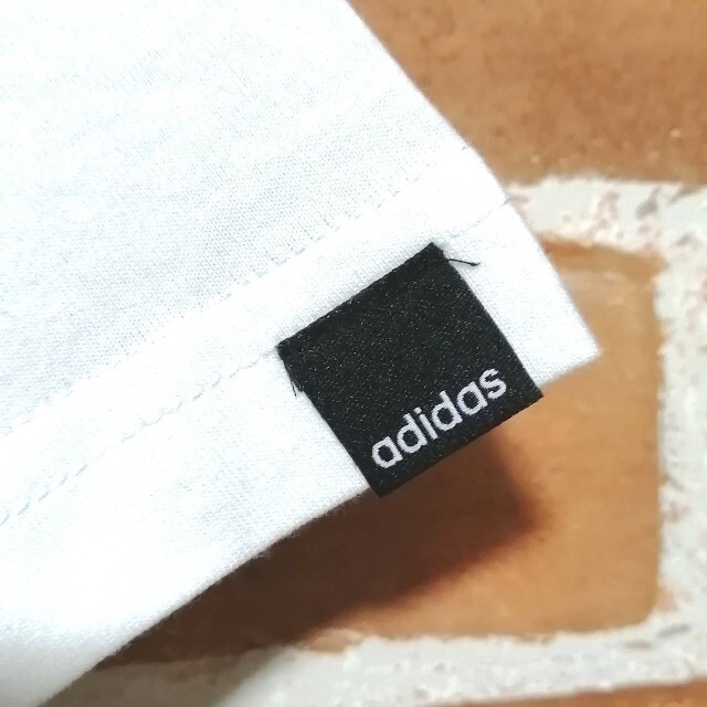 adidas(アディダス)の新品　adidas　上下セット　WHITE×BLACK レディースのトップス(その他)の商品写真